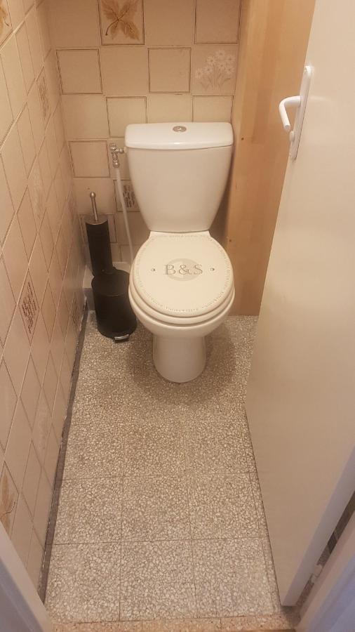 New Cheap Private Room, Kitchen , Overwieuw Sea,Tram On Spot, 12 Minutes From Nice Train Station With Tram , Beach In 17 Min Tram , Chambre Privee Pas Cher, Cuisine Equipee , Tram Sur Place, Apercu Mer, 12 Min De La Gare De Nice Avec Le Tram, 17 Min Exteriér fotografie