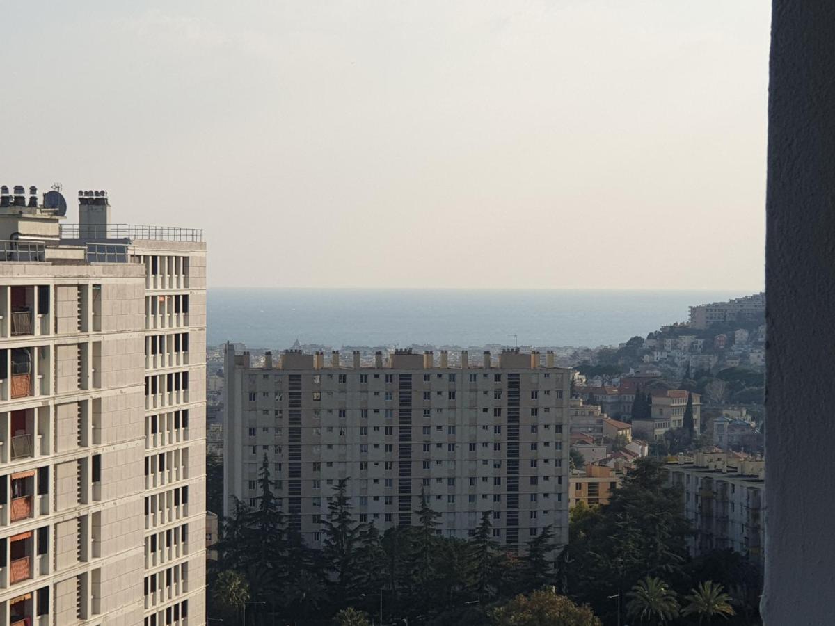 New Cheap Private Room, Kitchen , Overwieuw Sea,Tram On Spot, 12 Minutes From Nice Train Station With Tram , Beach In 17 Min Tram , Chambre Privee Pas Cher, Cuisine Equipee , Tram Sur Place, Apercu Mer, 12 Min De La Gare De Nice Avec Le Tram, 17 Min Exteriér fotografie