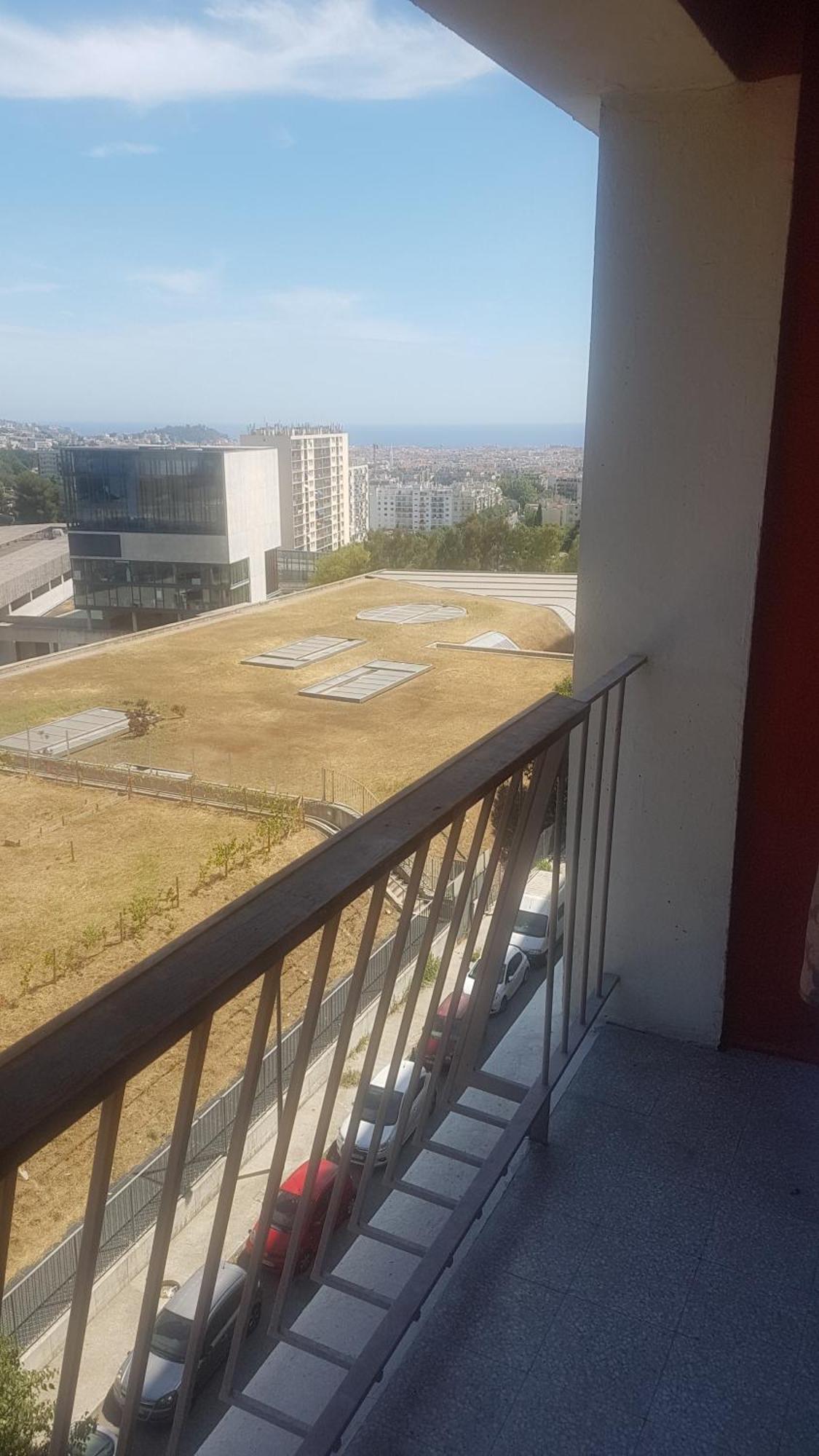 New Cheap Private Room, Kitchen , Overwieuw Sea,Tram On Spot, 12 Minutes From Nice Train Station With Tram , Beach In 17 Min Tram , Chambre Privee Pas Cher, Cuisine Equipee , Tram Sur Place, Apercu Mer, 12 Min De La Gare De Nice Avec Le Tram, 17 Min Pokoj fotografie
